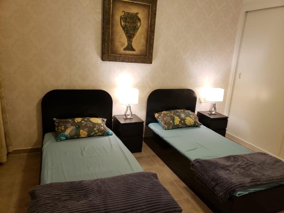 Hostel Travelers Backpackers Dubaj Zewnętrze zdjęcie