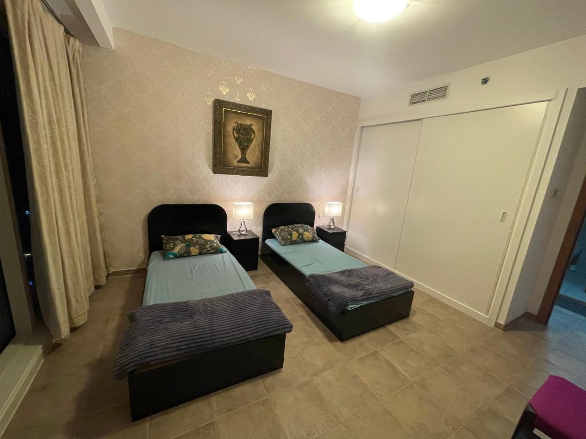 Hostel Travelers Backpackers Dubaj Zewnętrze zdjęcie