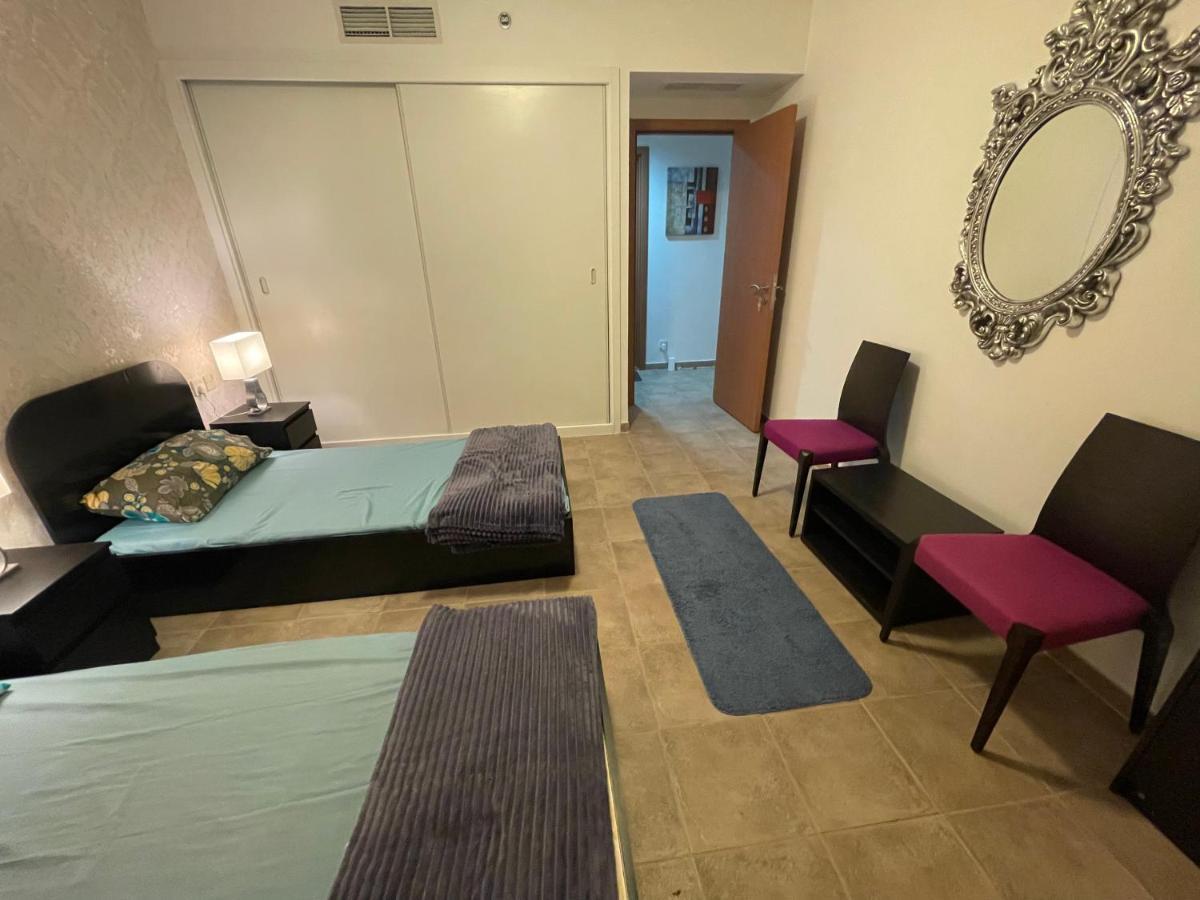 Hostel Travelers Backpackers Dubaj Zewnętrze zdjęcie